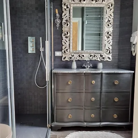 La Lanterna بيت ضيافة 3*