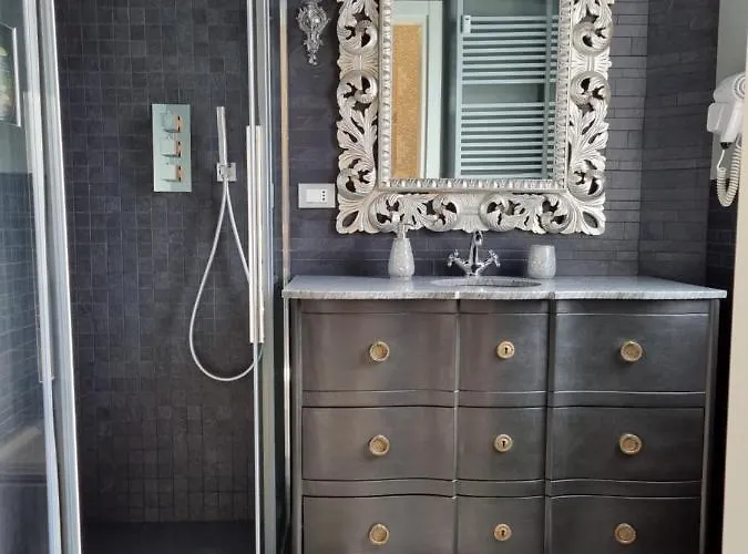 La Lanterna بيت ضيافة 3*